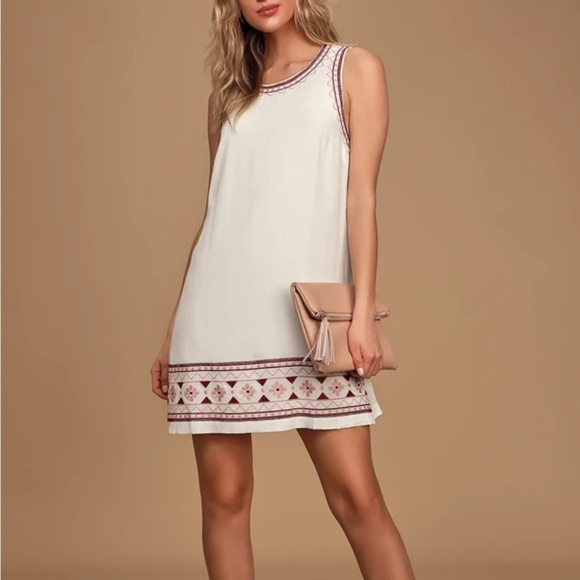 White embroidered shift dress. - Picture 3 of 6